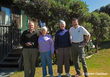 Jock, Mary, Jackie and Darwin at Baylys Beach-9066