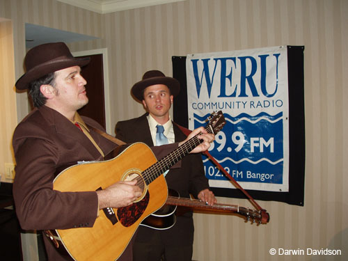 2004-10-06, IBMA Bronzewound Showcase, The Earl Brothers-0060